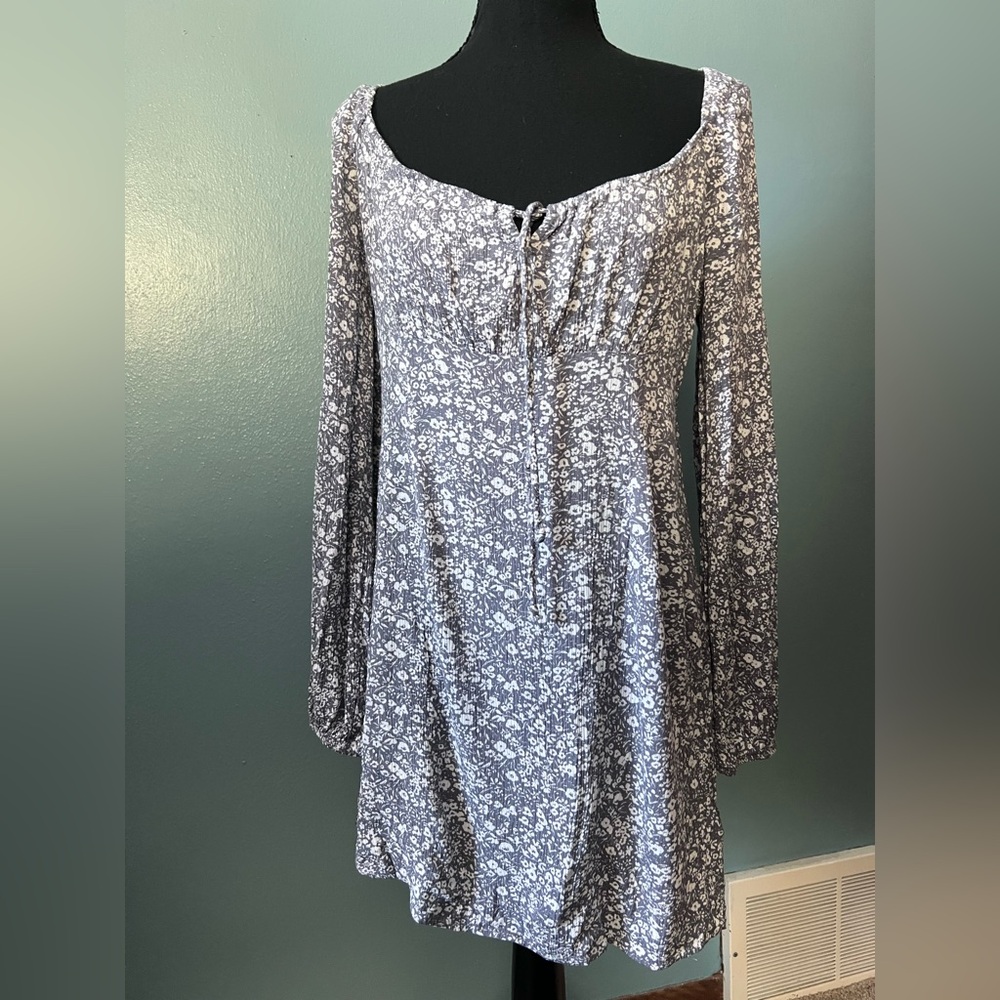 Sadie & sage floral grey & white dress